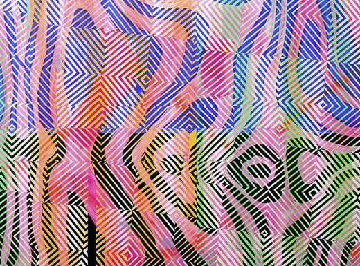 Das Bild zeigt ein abstraktes Gemälde. Das Gemälde ist eine lebendige und dynamische Komposition aus geometrischen Formen und Linien in einer Vielzahl von Farben. Das Gemälde selbst ist in einer rechteckigen Form gehalten und dominiert den Bildausschnitt.  Die Farben, die in dem Gemälde verwendet werden, sind vielfältig und reichen von leuchtendem Pink und Orange über kühles Blau und Grün bis hin zu neutralen Tönen wie Schwarz und Weiß. Diese Farben sind in einem komplexen Muster angeordnet, das aus sich kreuzenden Linien und geometrischen Formen besteht. Einige Bereiche des Gemäldes scheinen dichter und strukturierter zu sein als andere, was dem Kunstwerk eine zusätzliche Dimension verleiht. Das Gemälde hat keinen Titel und wurde von Christof John im Jahr 2025 geschaffen.