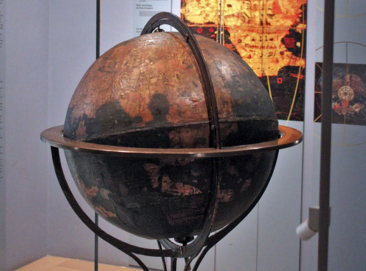 Behaim-Globus, 1492/94 | Fotoaufnahme von Thomas Ruppenstein Die Abbildung zeigt den Behaim-Globus von 1492/94. Die Fotoaufnahme stammt von Thomas Ruppenstein.